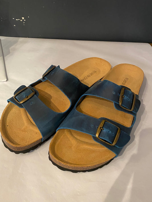 Men's Buckle Berkies in Navy Sprinter