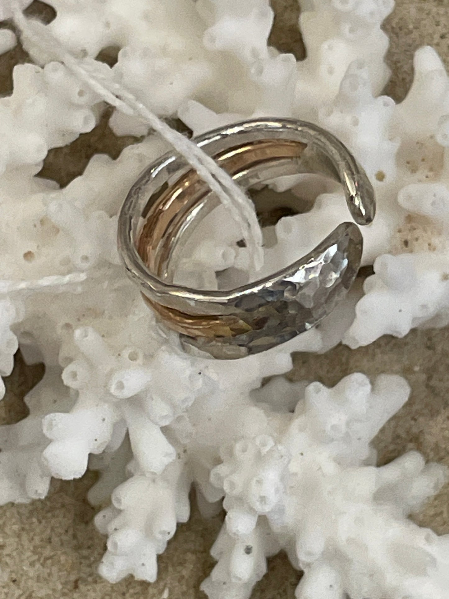 Hayon - 3 Band Hammered Ring