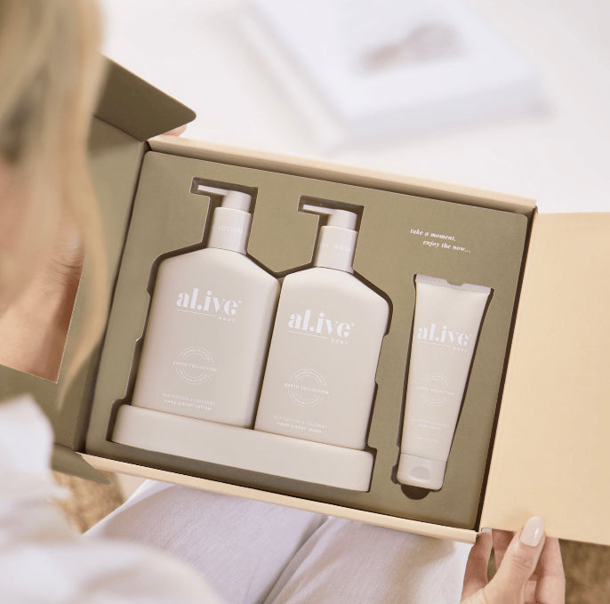 The Retreat Sea Cotton & Coconut Duo Gift Set