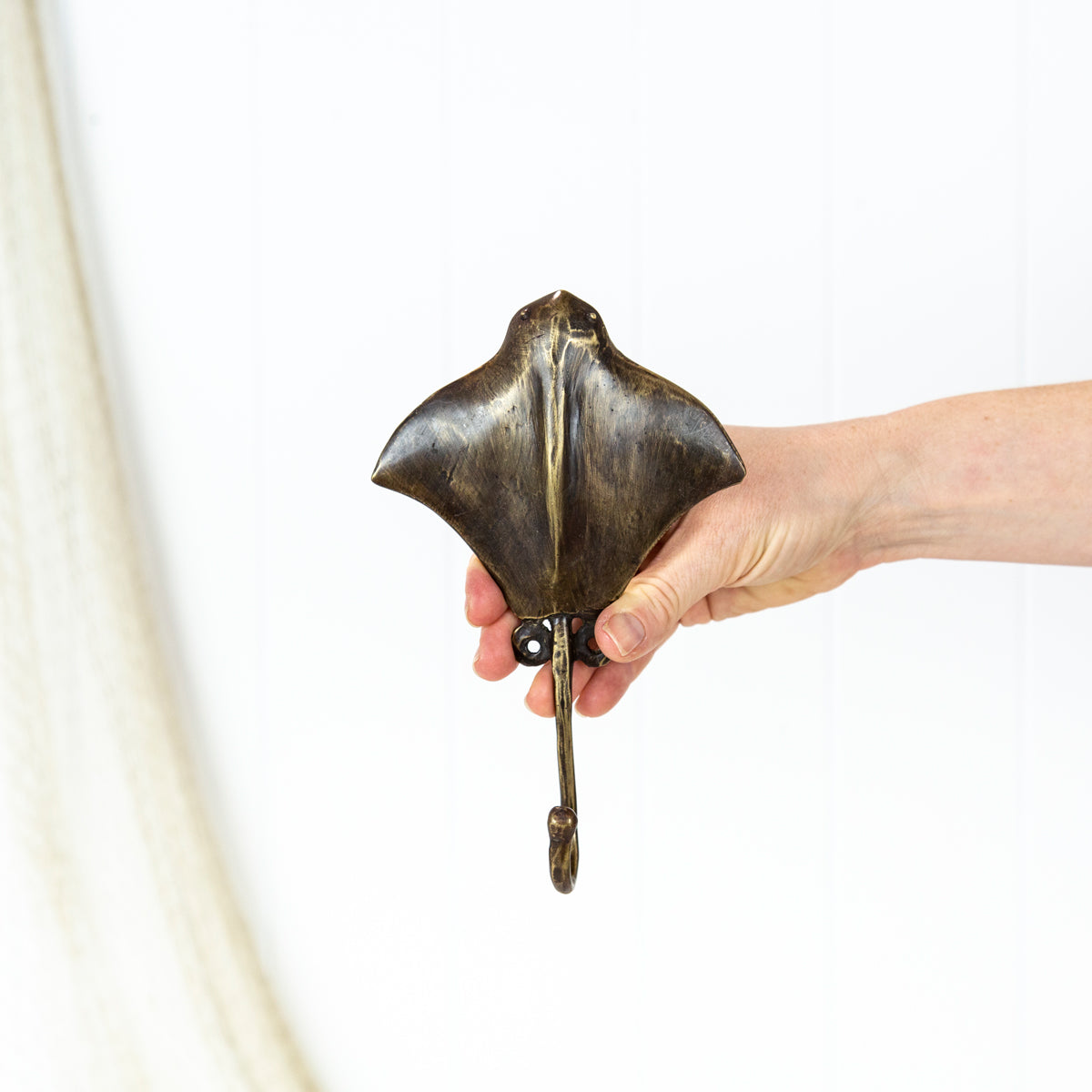 Mantaray Hook - Dark