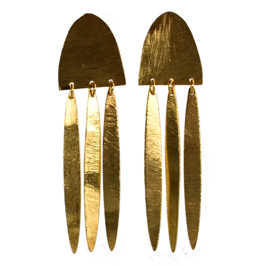 MW Gold Matte Finish stud earrings B172