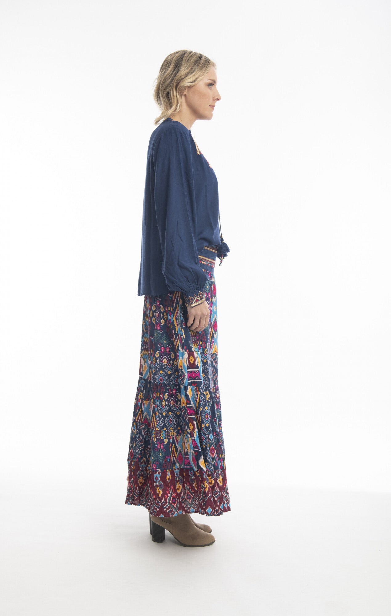 Anarta Skirt Layers