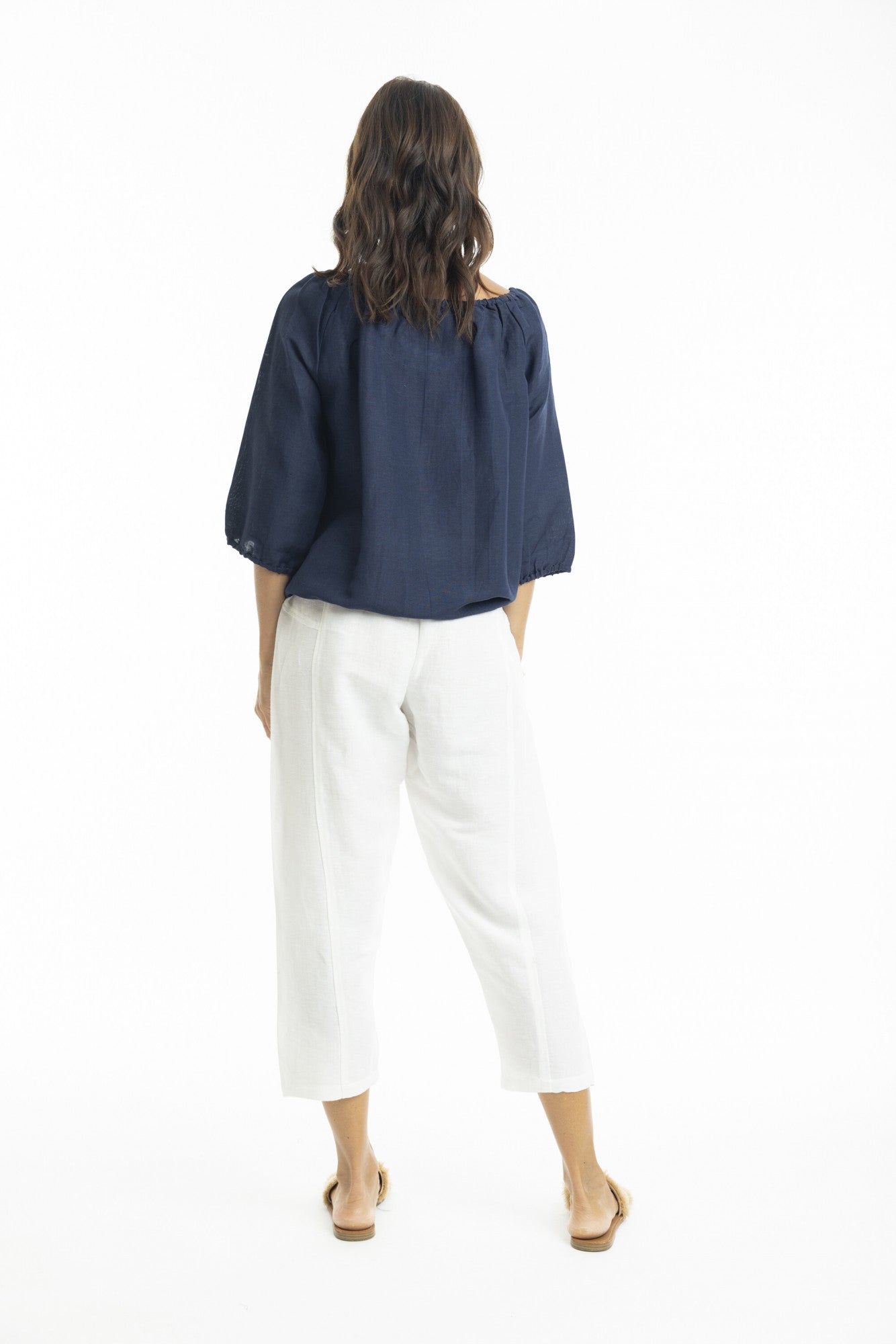 Linen 3/4 Sleeve Top with Gather Neckline in Navy