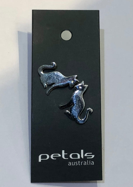 Petals Silver Feline Stud