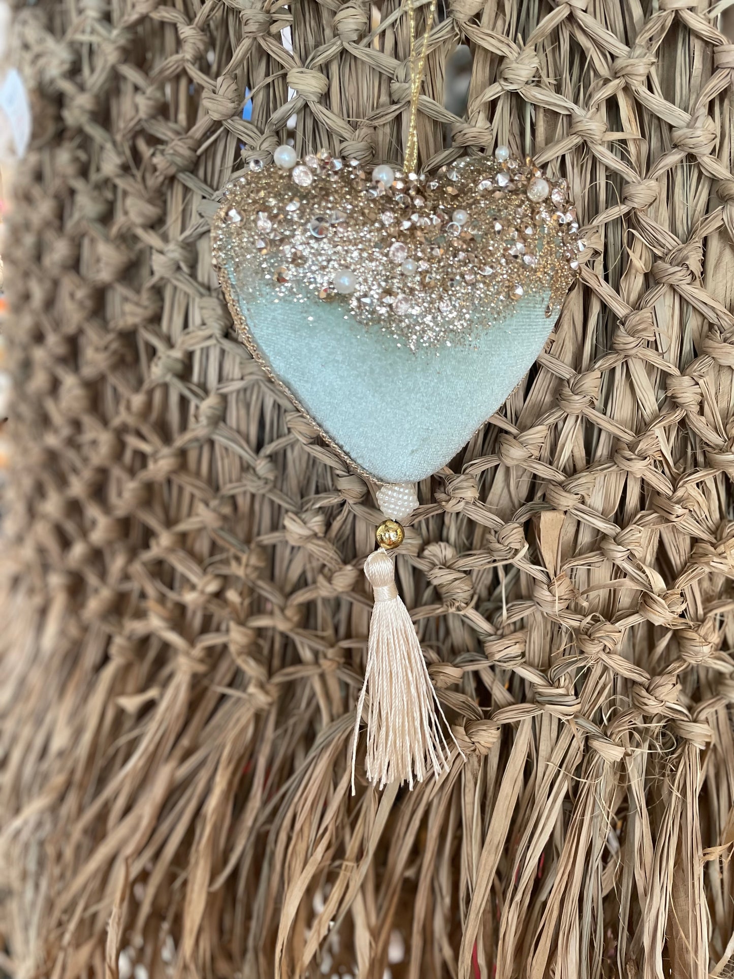 Mint Champagne Heart w/ Tassle