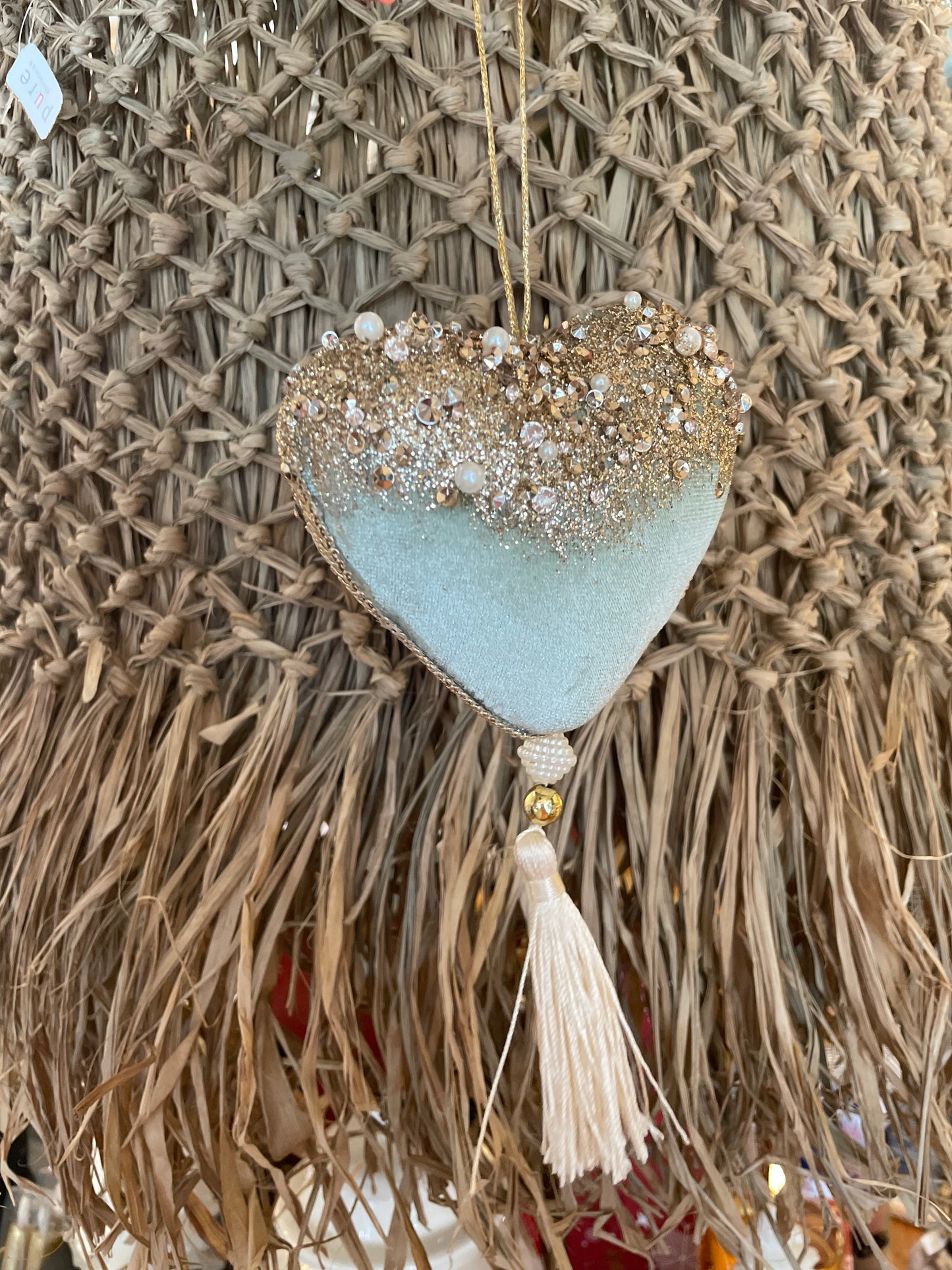 Mint Champagne Heart w/ Tassle