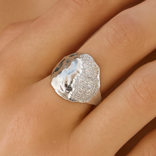 Salacia Ring in Silver