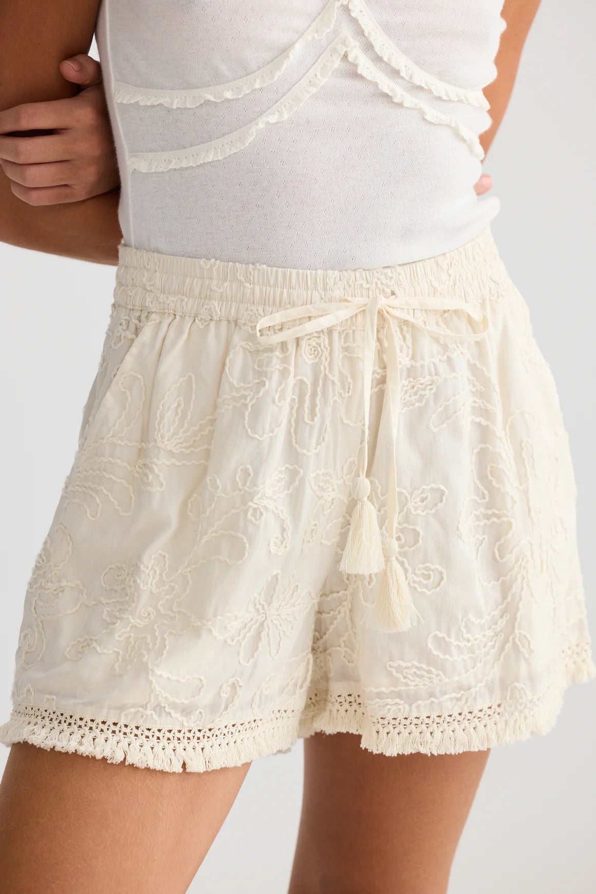 Chantilly Shorts Natural Embroidered