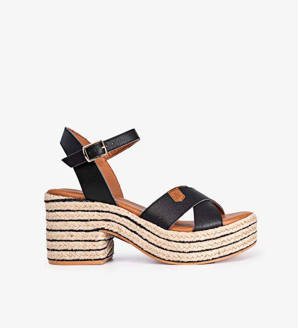 Clifton Piel in Black