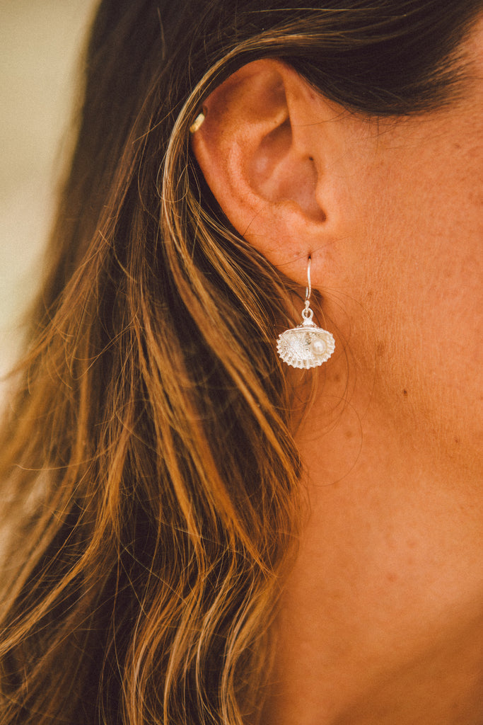 Venus Clam Shell Earrings