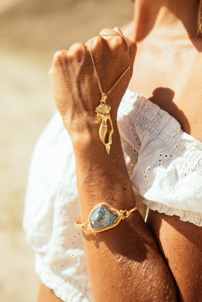 Insiya Mermaid 18 Karat Gold