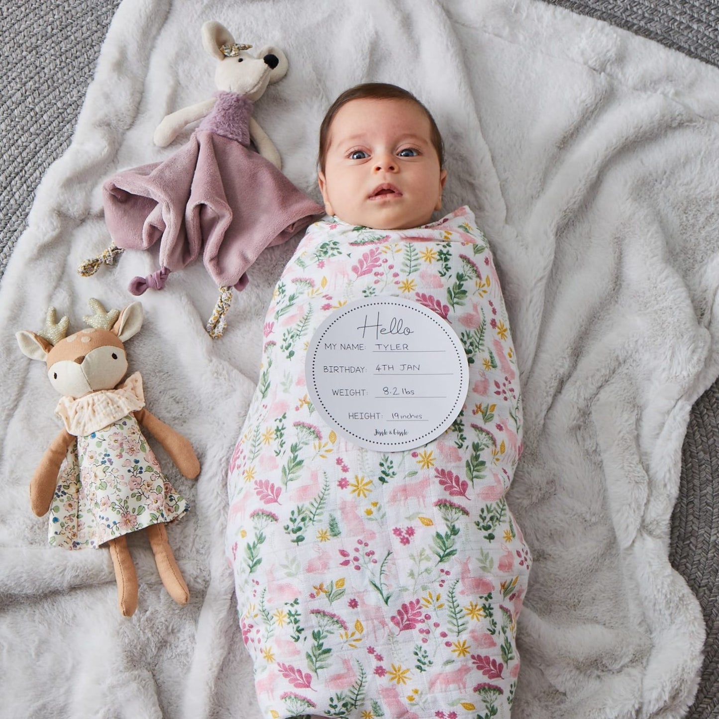 Muslin Wraps and Arrival Card