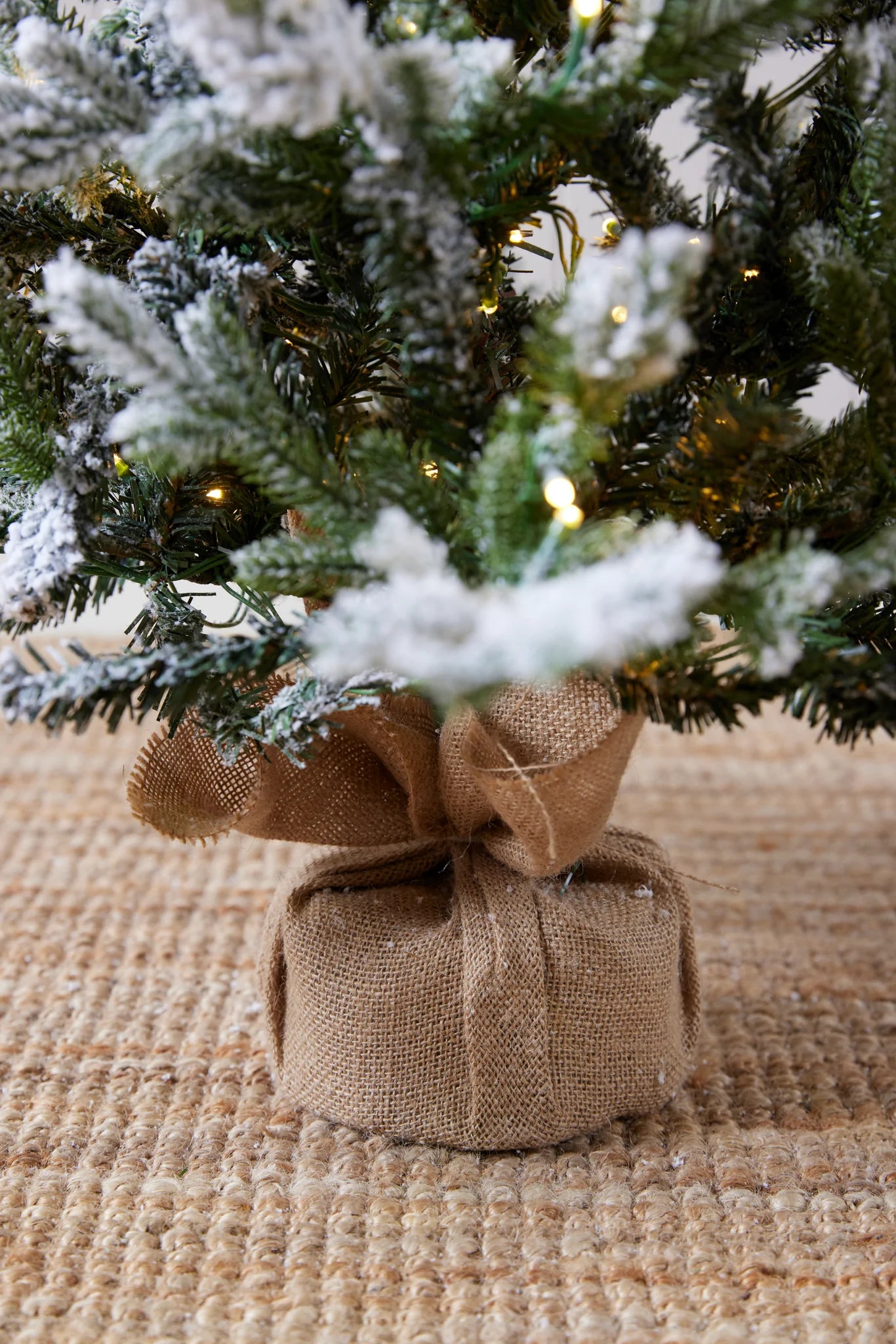LED Potted Balsam Snow / Flocked Tree Xmas