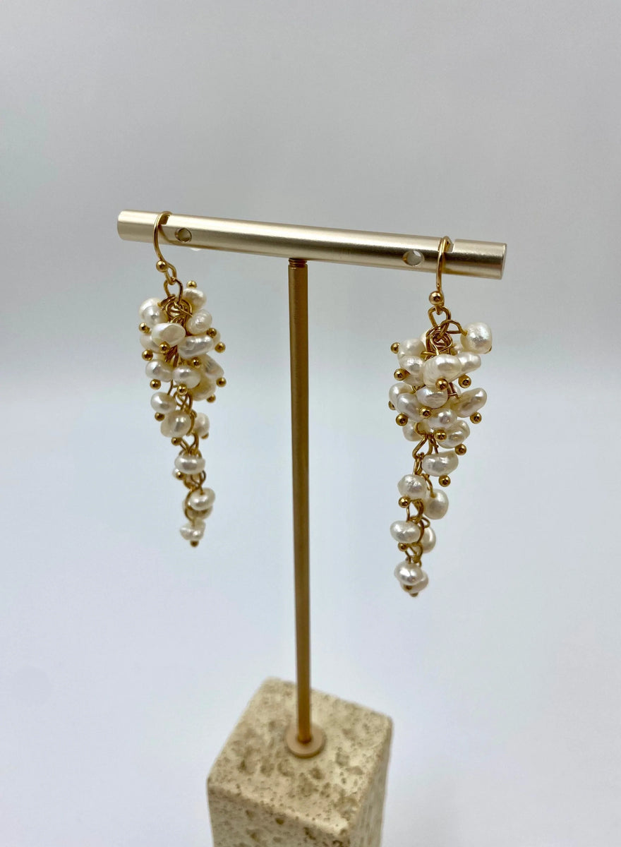 Isla Pearl Earrings