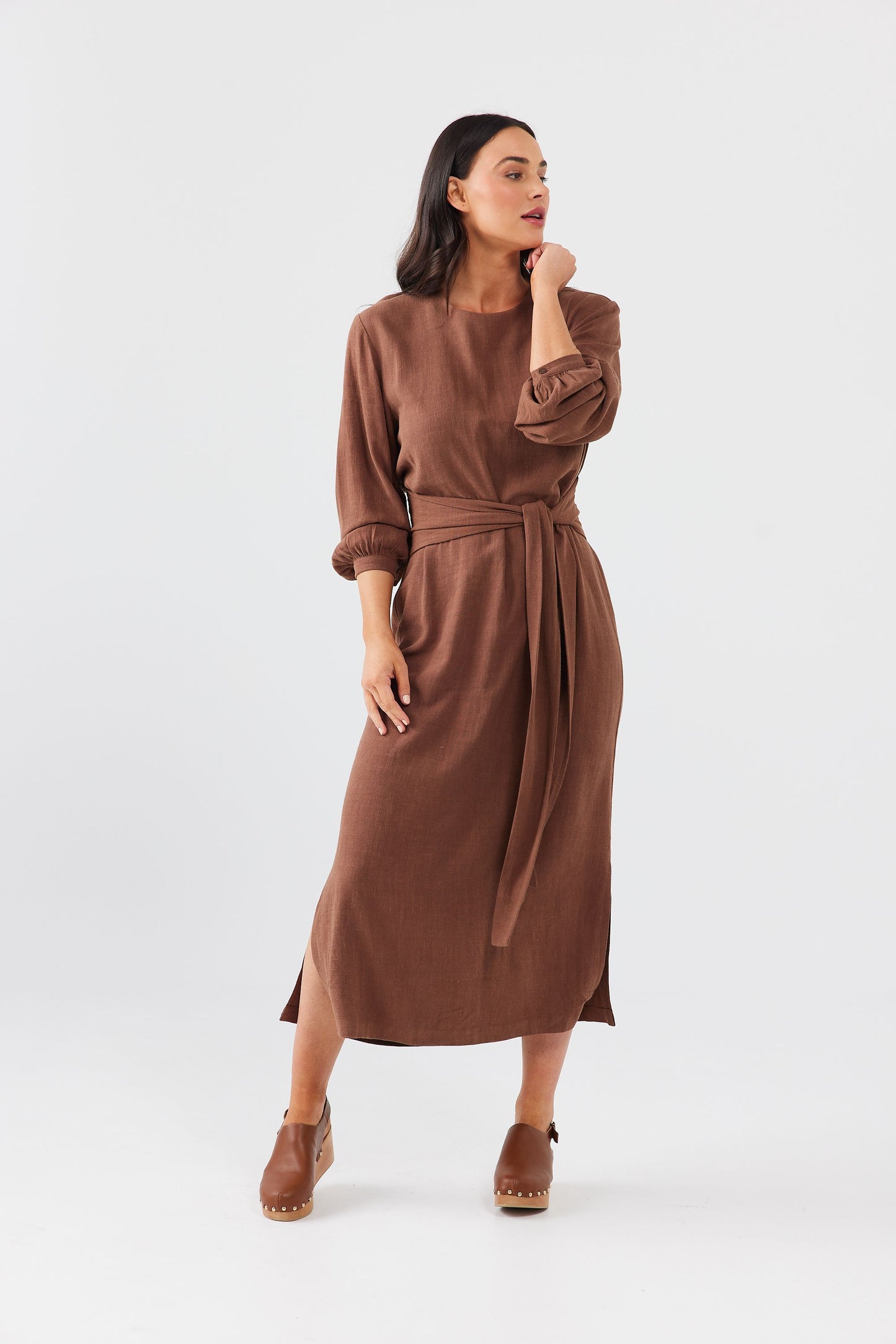 Turning Point Dress Chocolate Linen Ki