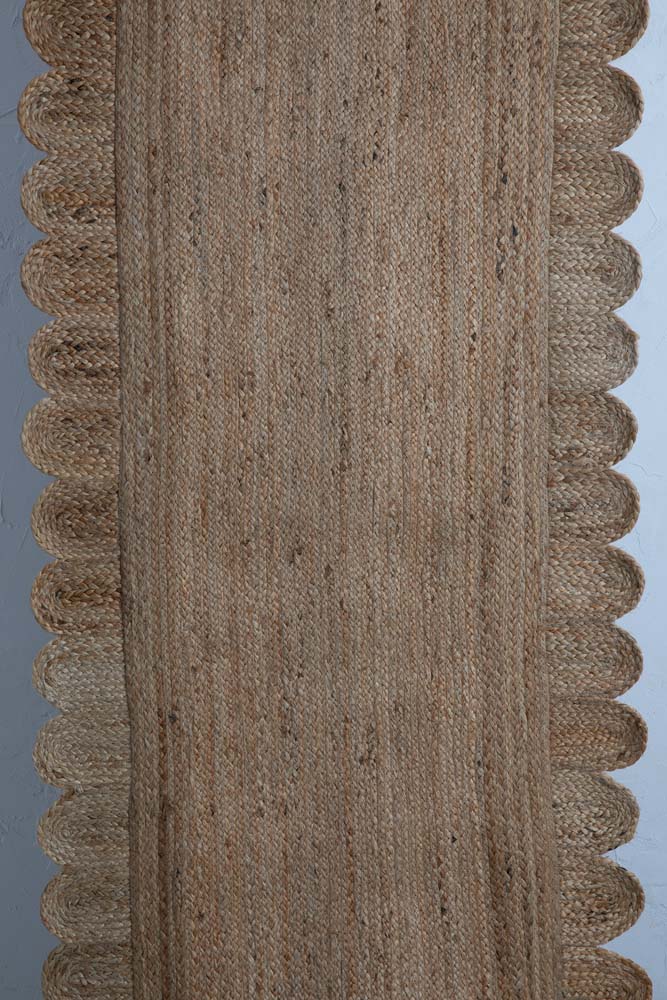 Scalloped Runner- Natural