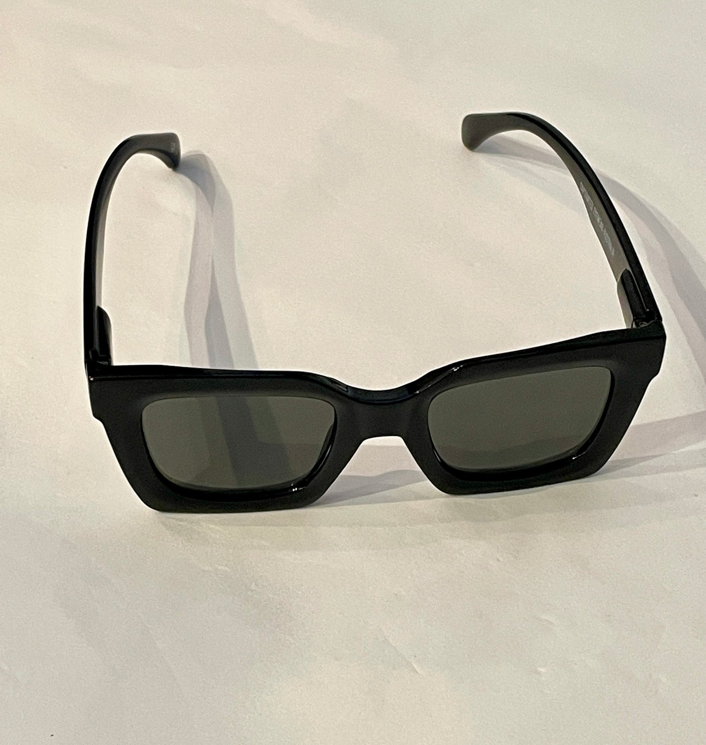 Asher Sunglasses in Black