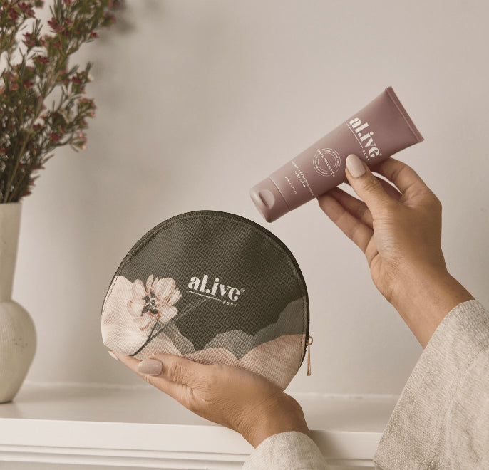 The Retreat Hand & Lip Gift Set