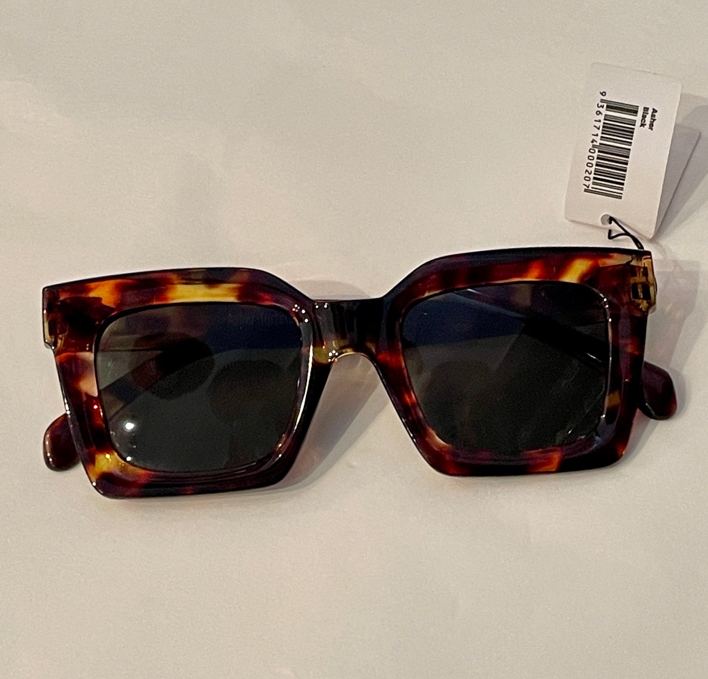 Asher Sunglasses in Black