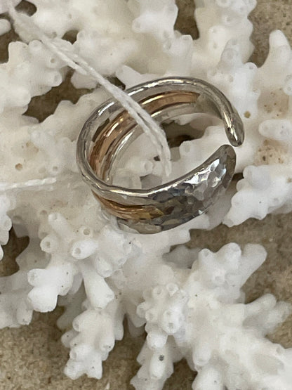 Hayon - 3 Band Hammered Ring