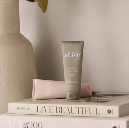 The Retreat Hand Care Duet