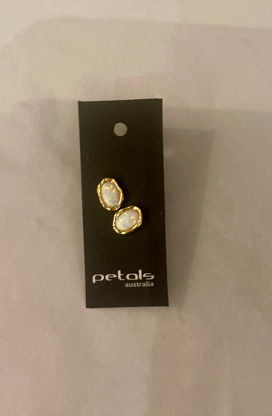 Petals Opal Stud