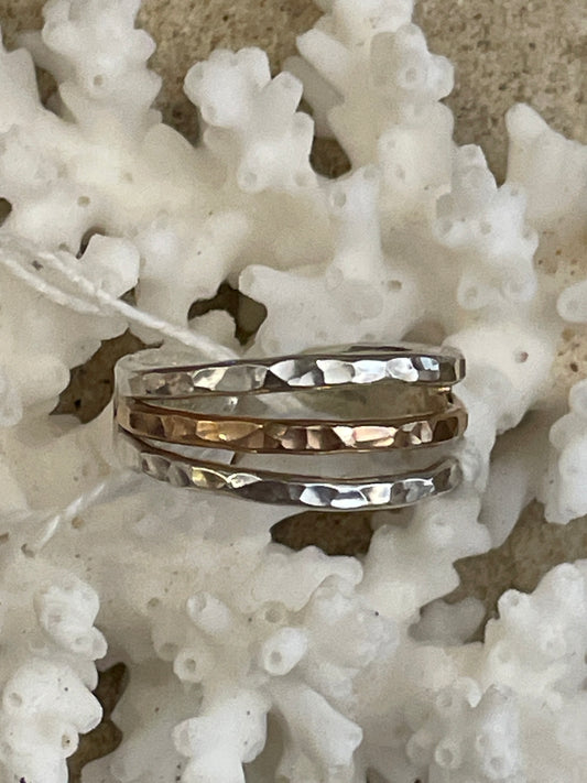 Hayon - 3 Band Hammered Ring