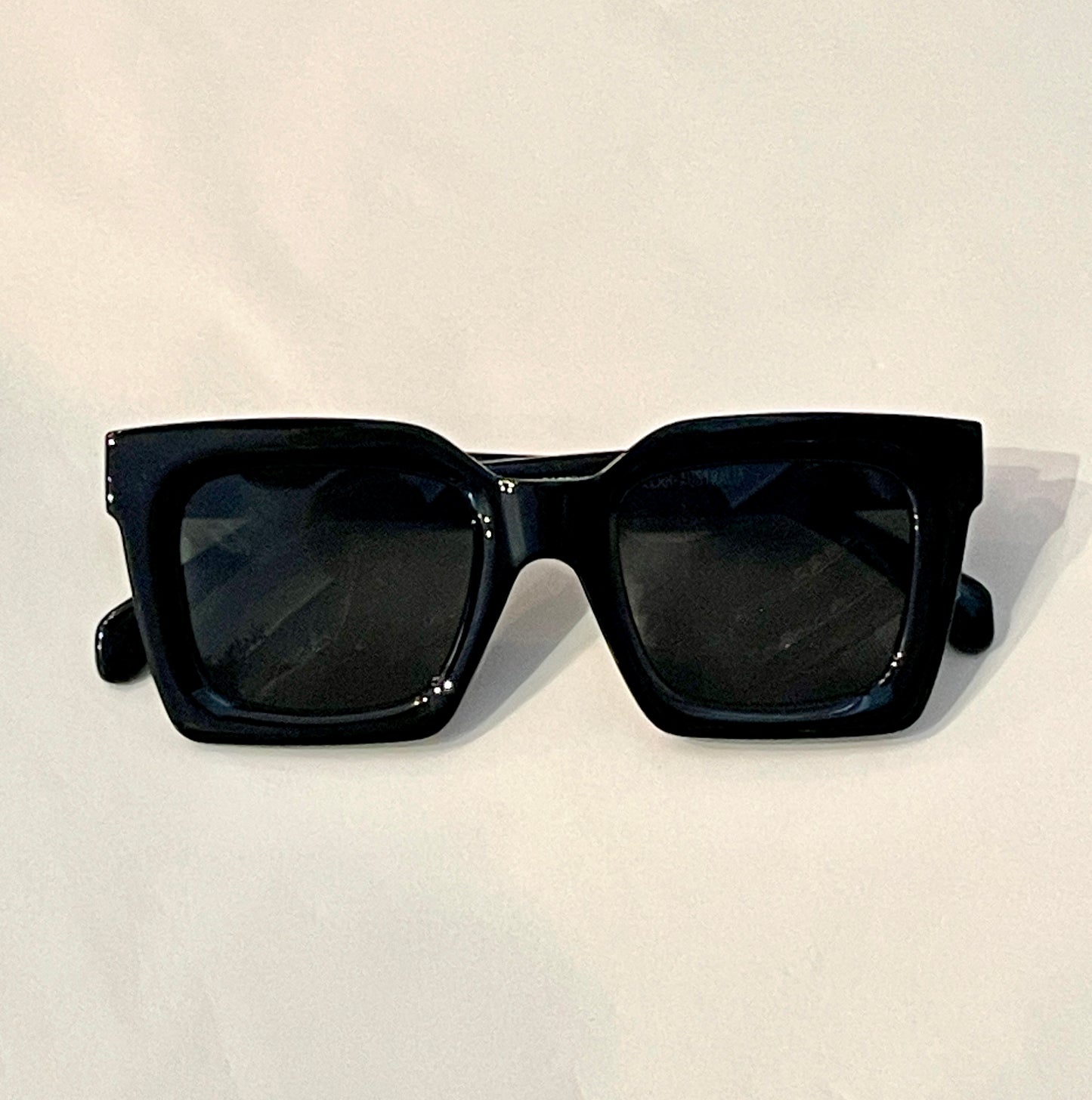 Asher Sunglasses in Black