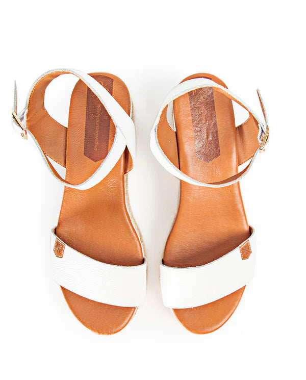 Arambol Wedges in Yute/Black, Gold + White