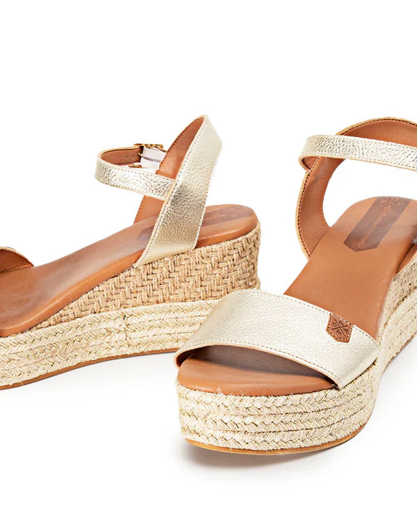 Arambol Wedges in Yute/Black, Gold + White