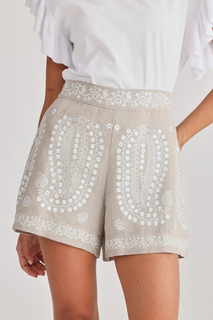 Johari Short in Natural