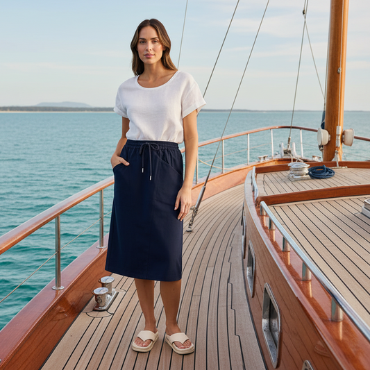 Captain Skirt in Navy