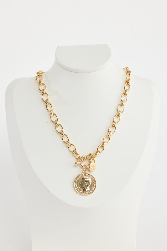 Mia Necklace in Pearl