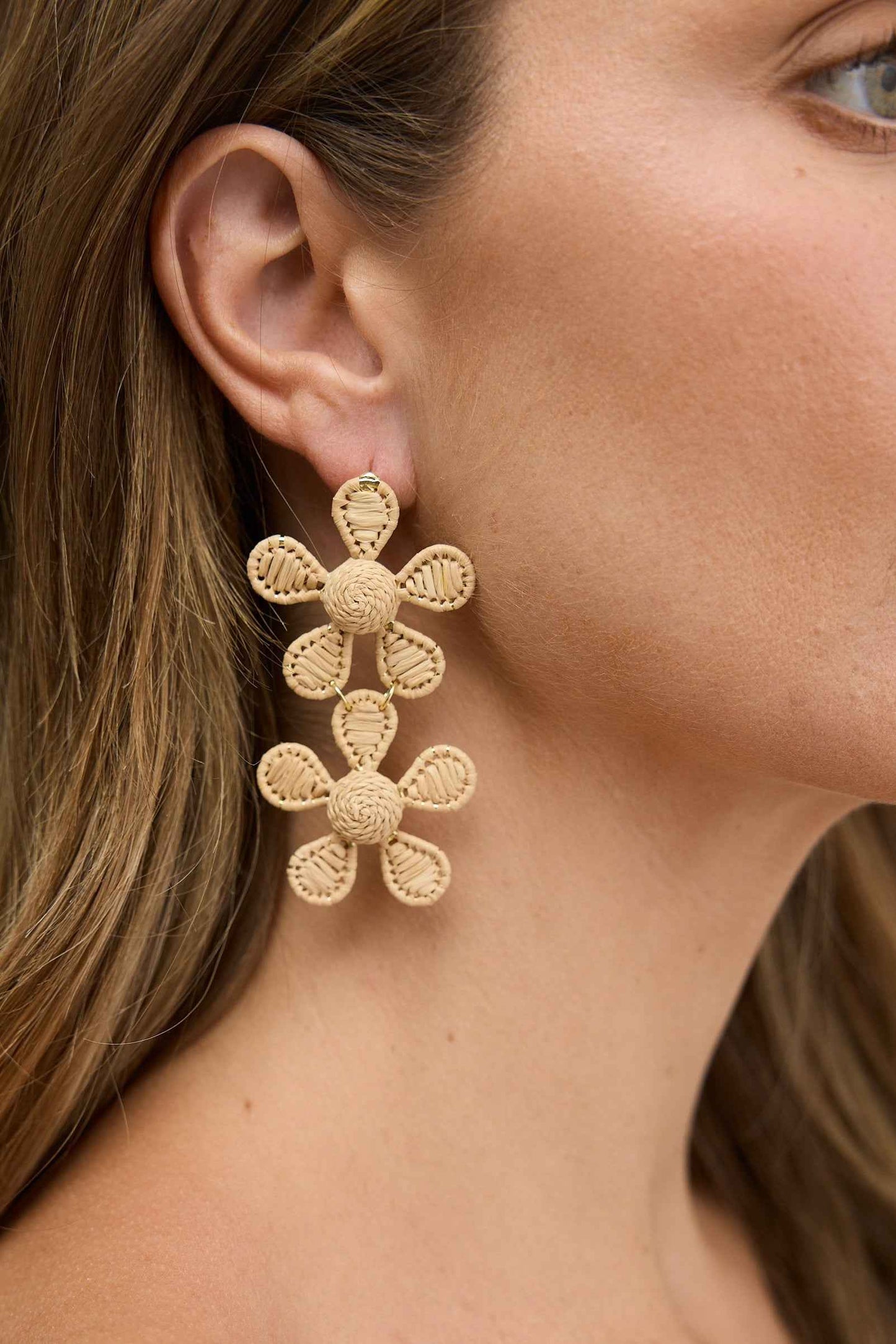 Blake Earrings in Natural