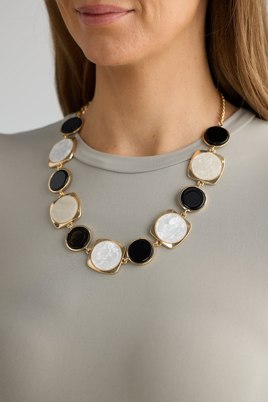 Wendy Necklace in Black and White