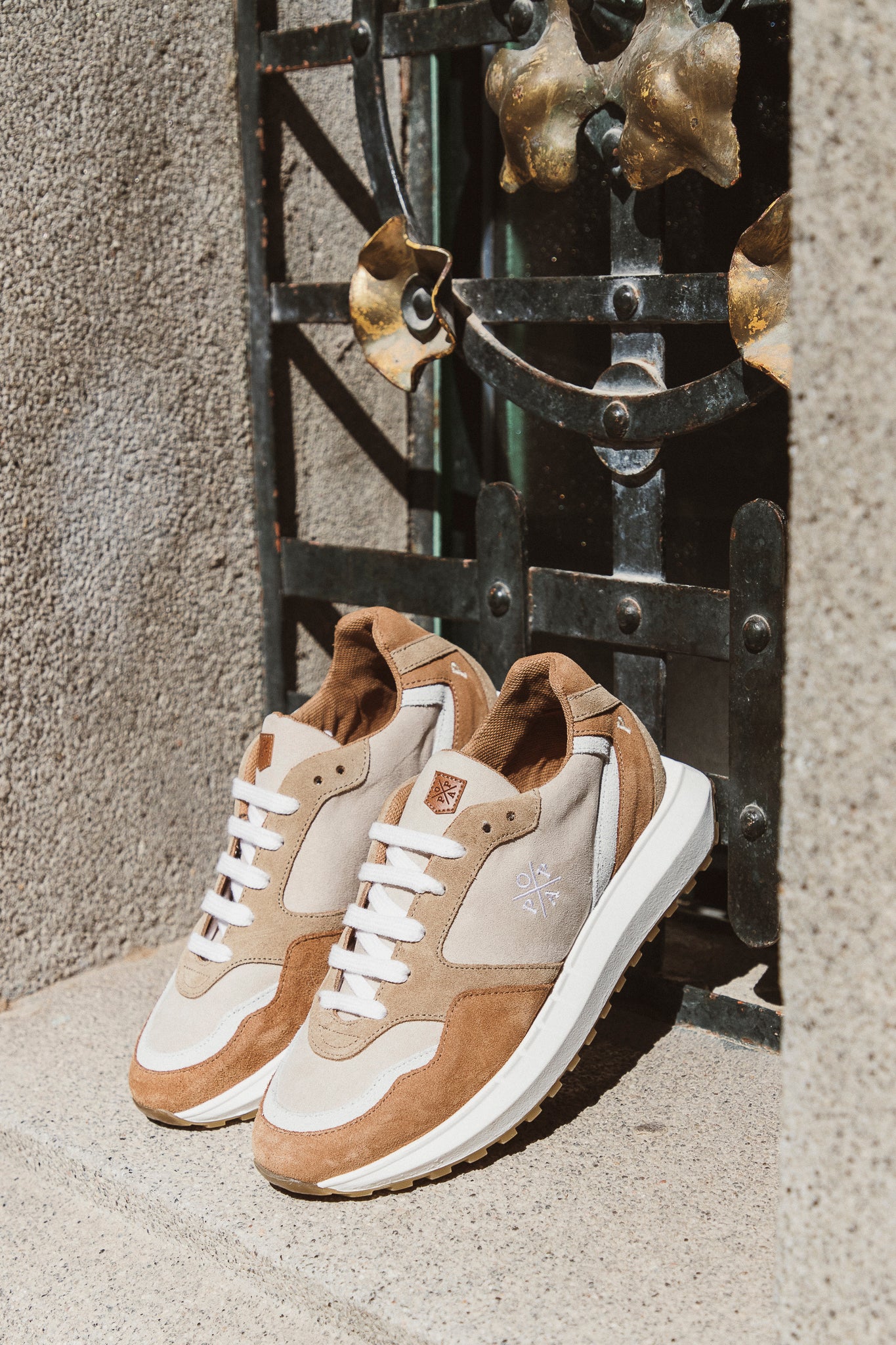 Maguey Suede Tan Sneaker