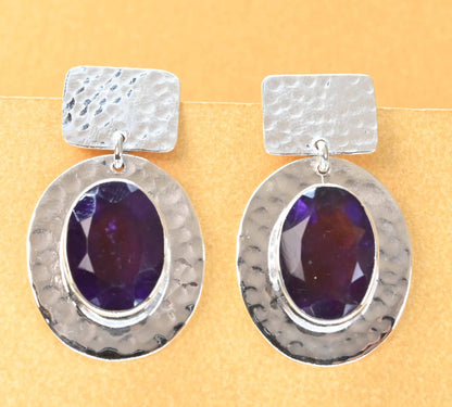 MW Luxe Gemstone Stud Swing Hammer finish Earrings IAE1H
