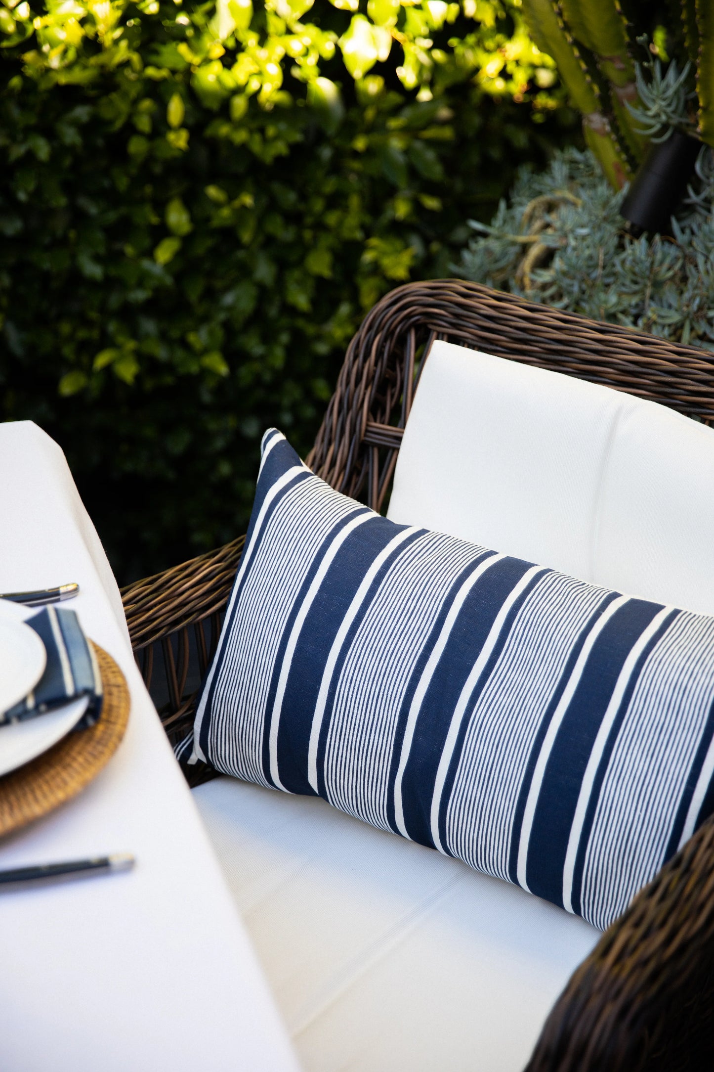 Linen Capri Stripes in Navy 35 x 60