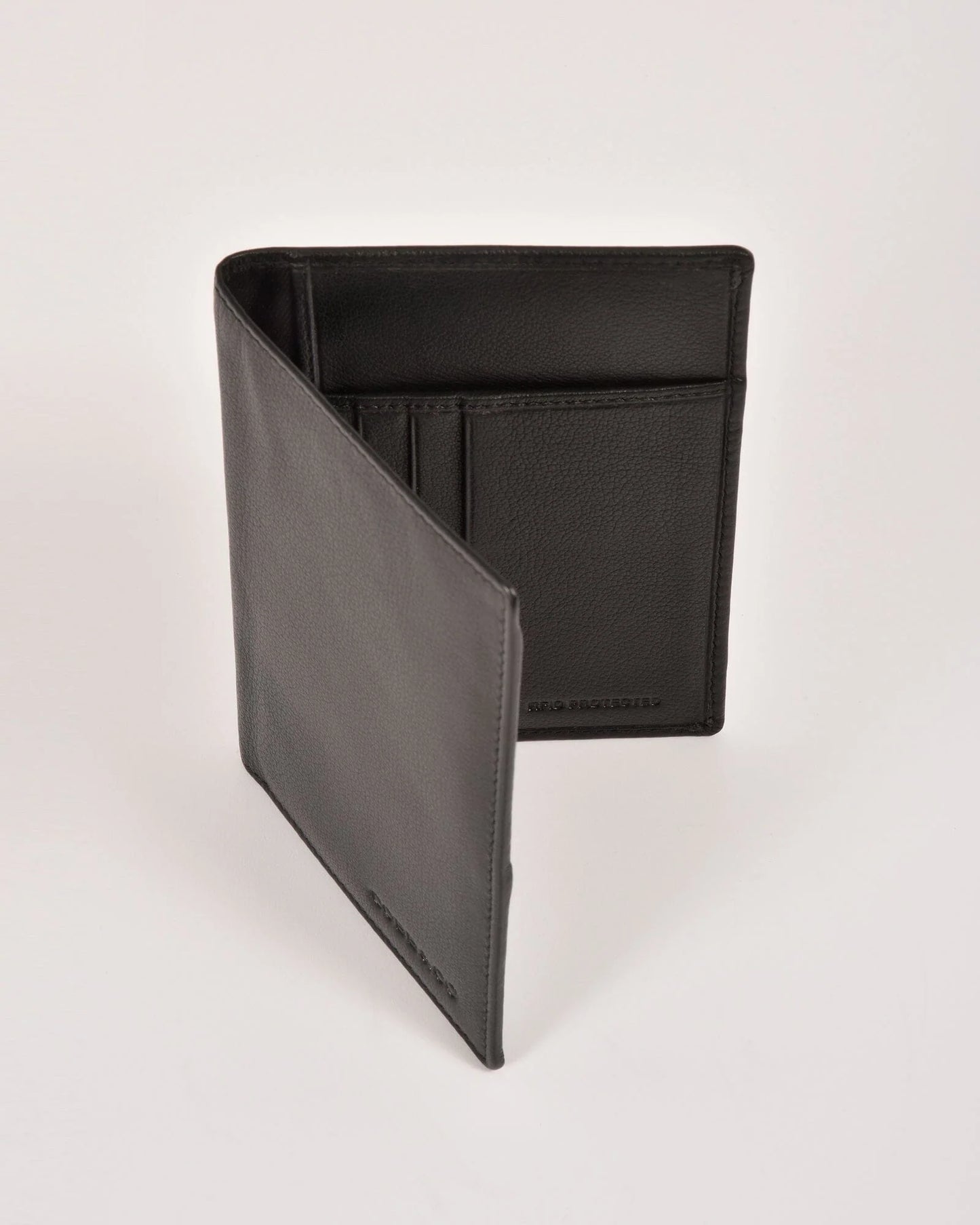 Lyon RFID Passport Leather Wallet in Navy