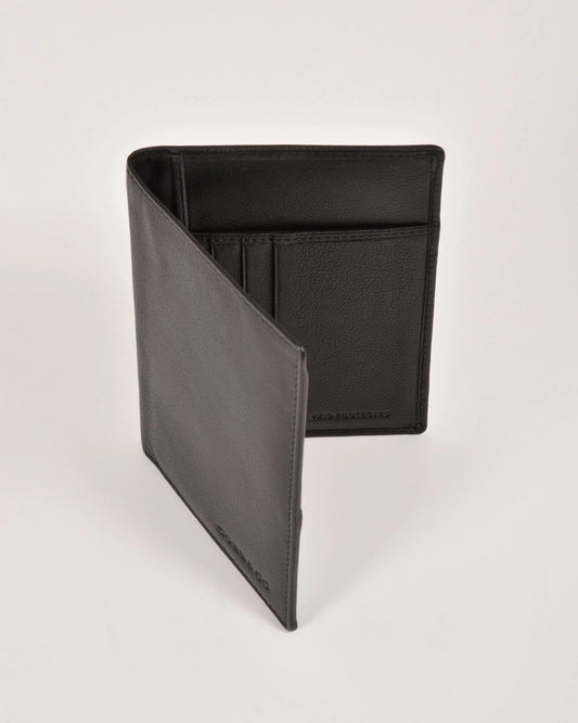 Lyon RFID Passport Leather Wallet in Navy