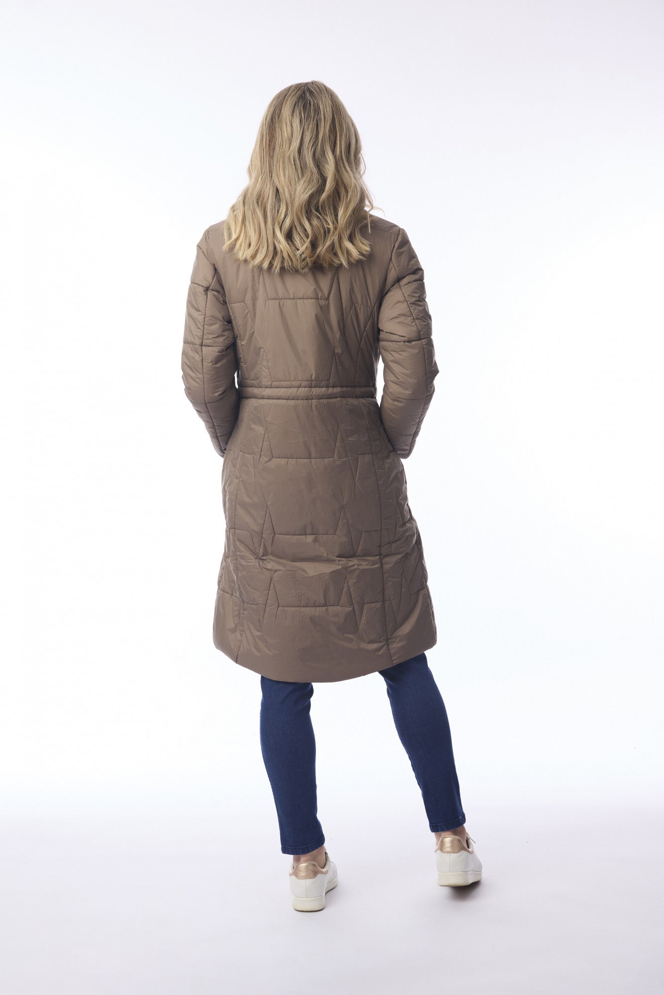 Puffer Coat in Mud