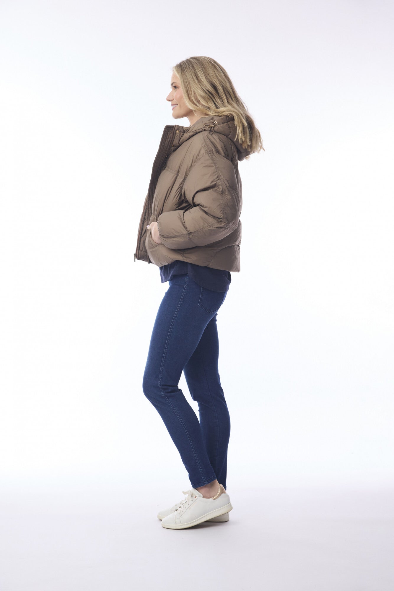 Puffer Jacket in Mud