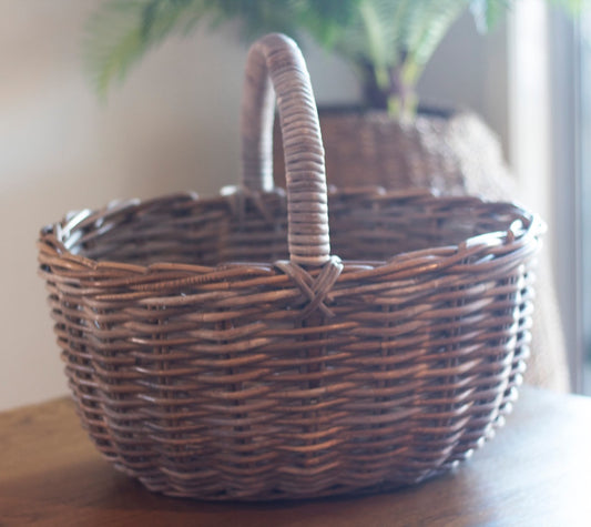 Rattan Oval Baker Basket