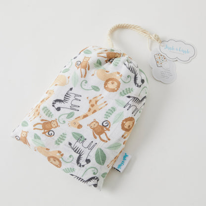 Muslin Wraps and Arrival Card