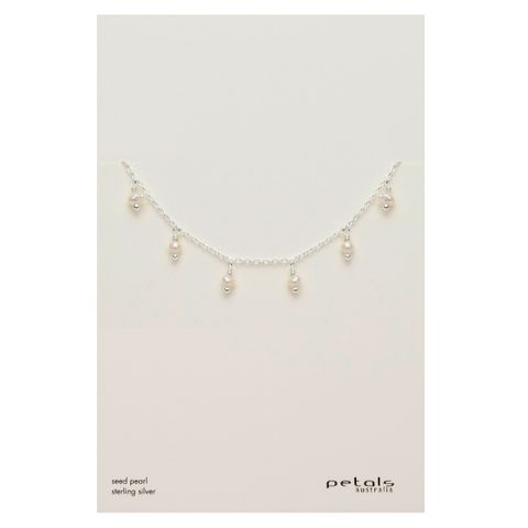 Petals Seed Pearl Necklace