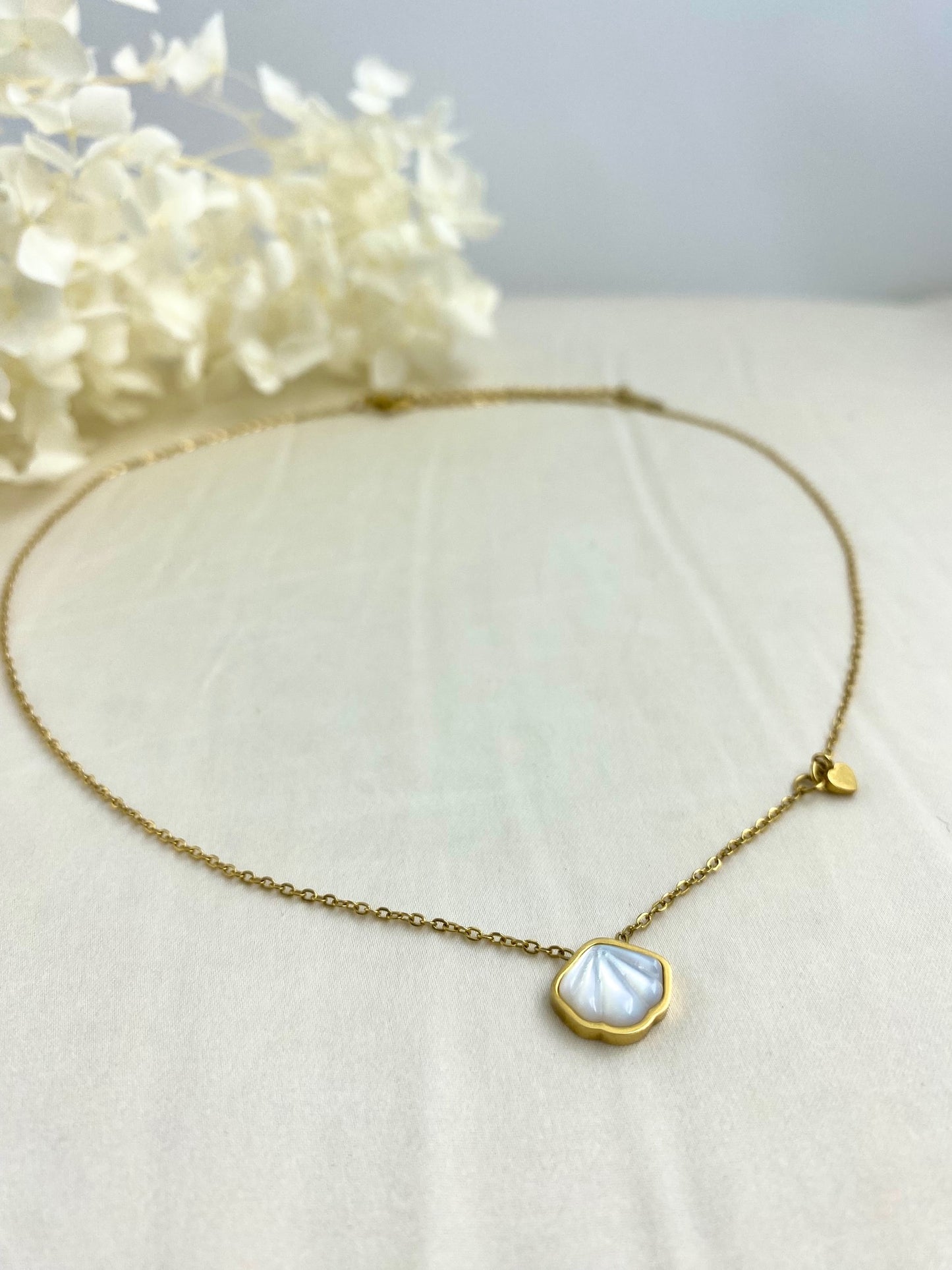 Mother of Pearl Shell Necklace