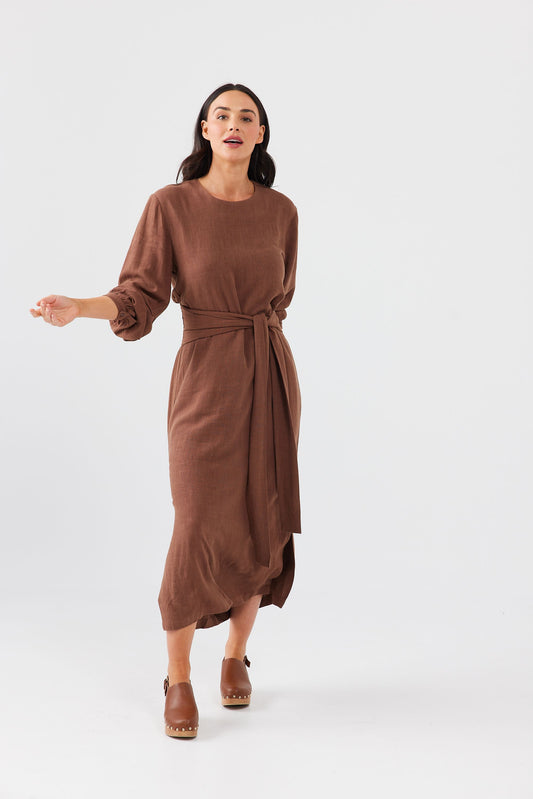 Turning Point Dress Chocolate Linen Ki