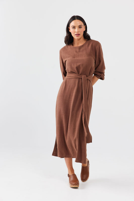 Turning Point Dress Chocolate Linen Ki