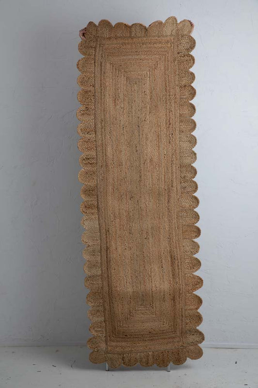 Scalloped Runner- Natural